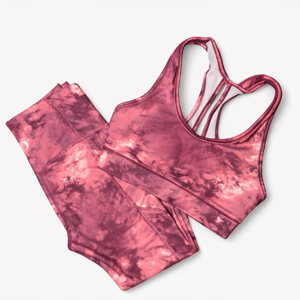 Fabletics Pink Marble Sports Bra and Leggings. Jessica Simpson brand!